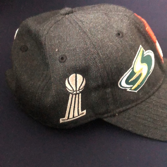 2018 WNBA Seattle Championship hat - Picture 3 of 4